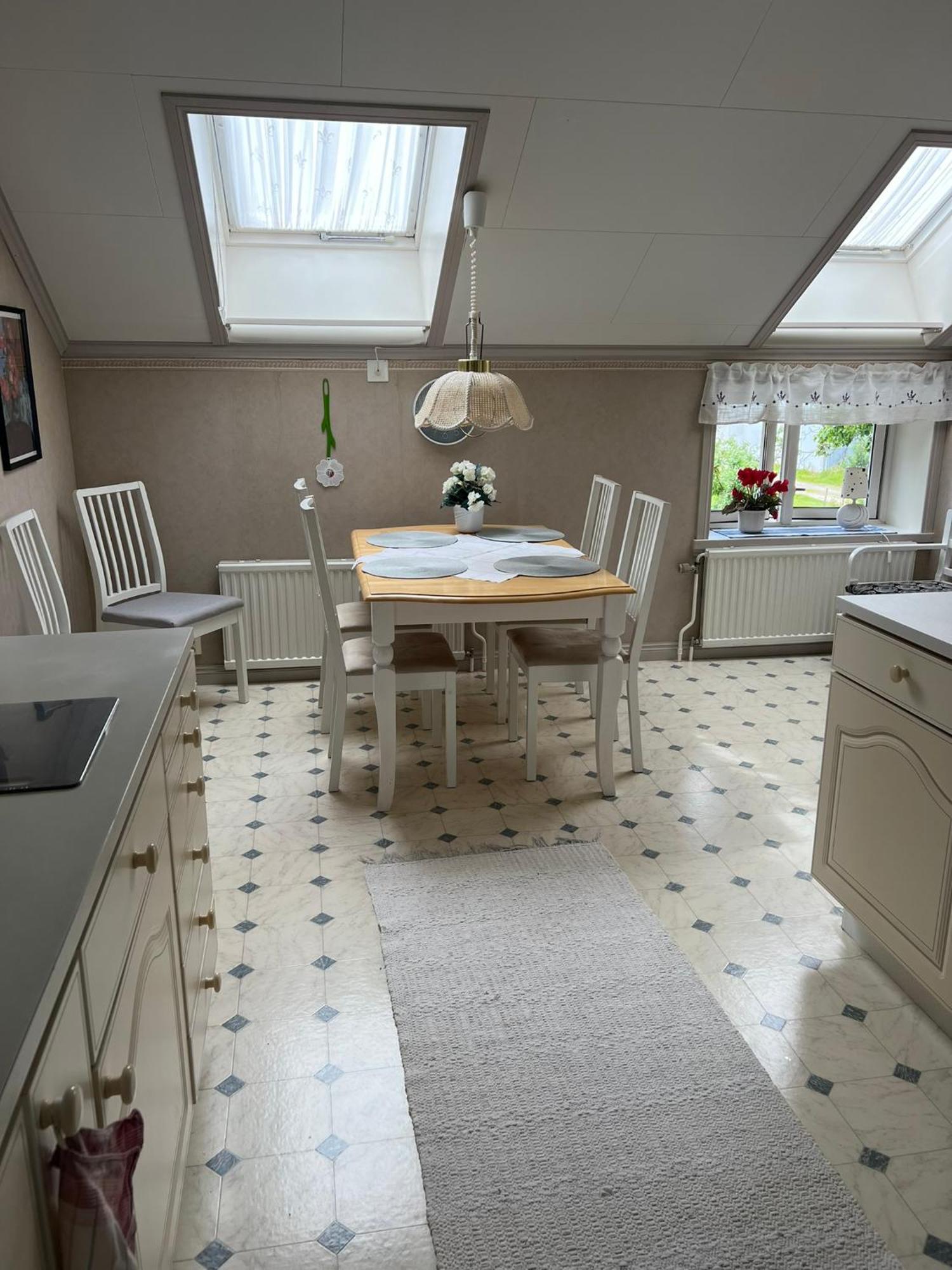 Rosa Huset Osebol Appartement Stöllet Buitenkant foto