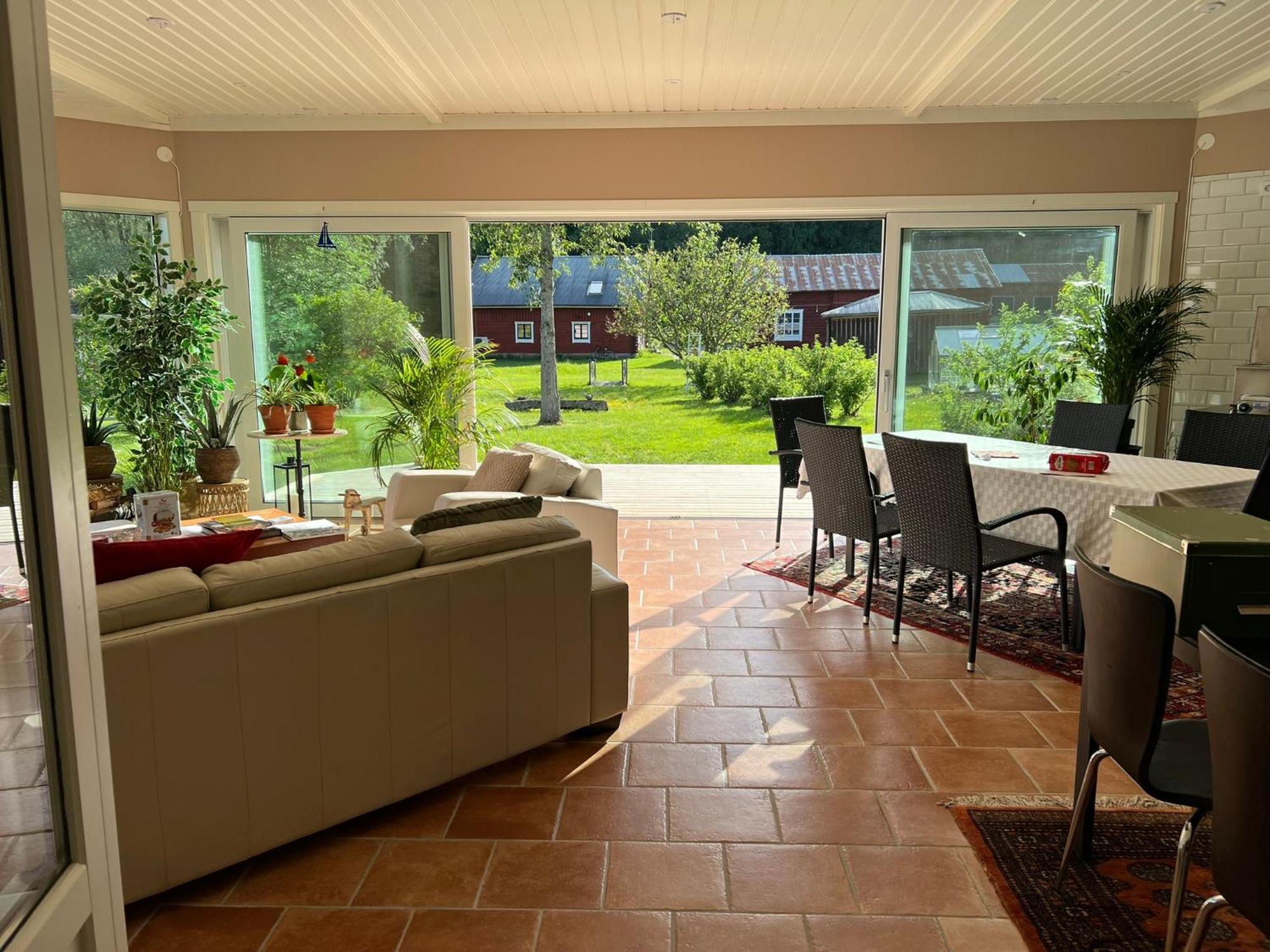 Rosa Huset Osebol Appartement Stöllet Buitenkant foto