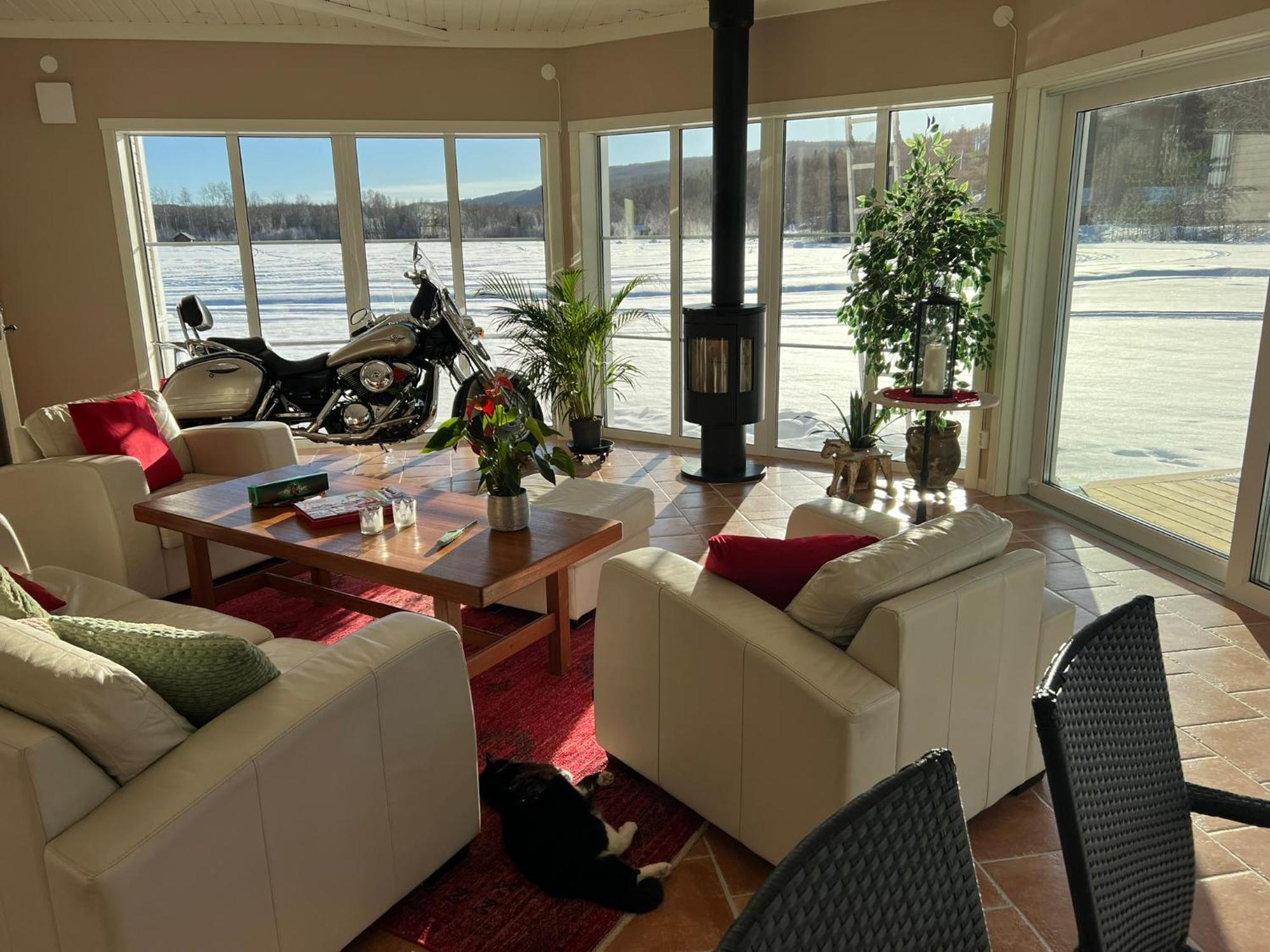 Rosa Huset Osebol Appartement Stöllet Buitenkant foto