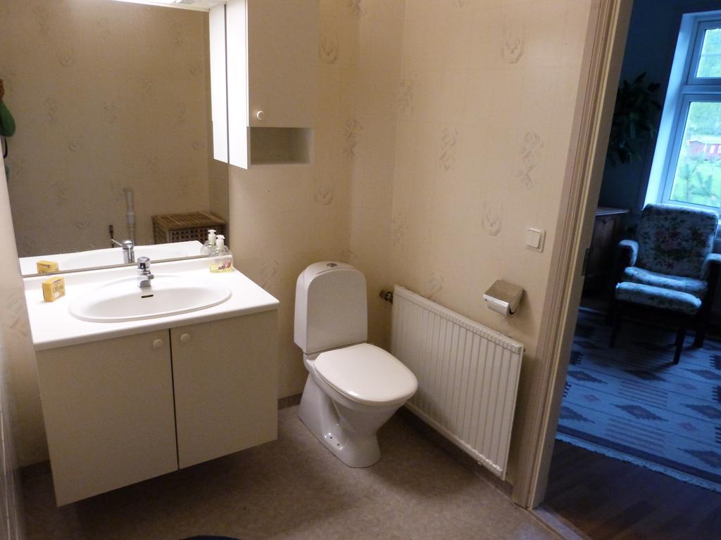 Rosa Huset Osebol Appartement Stöllet Kamer foto